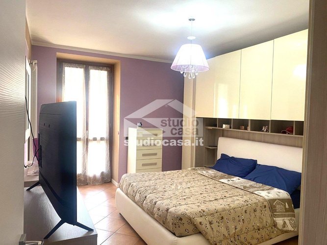 IN PALAZZINA BEN TENUTA! Val Brembilla