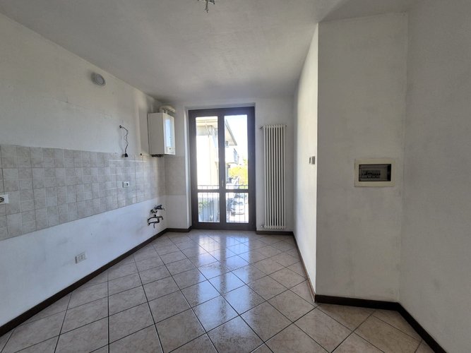 Semi-centrale - 40/25 Cantù