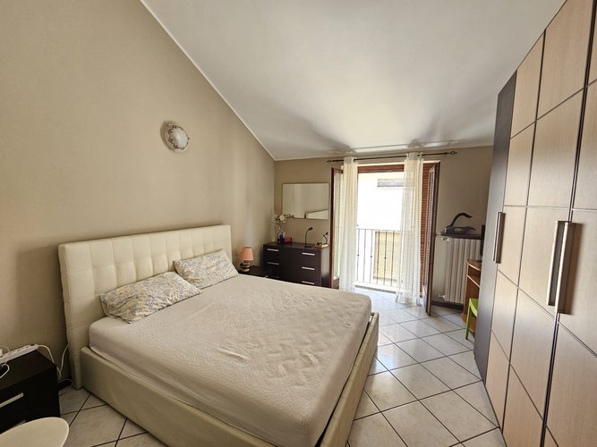 Centrale - 37/25 Carugo