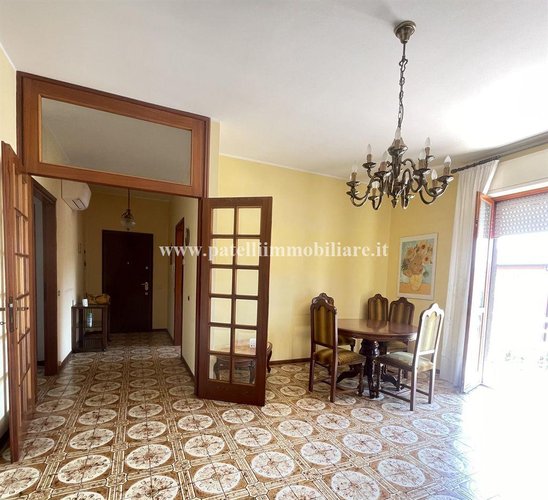 Ampio trilocale con box e cantina in zona residenziale a Ponte San Pietro Ponte San Pietro