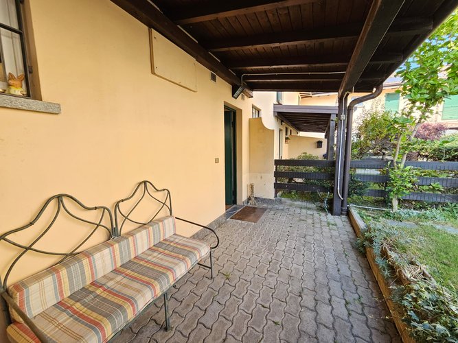 Semi-centrale - 39/25 Casnate con Bernate