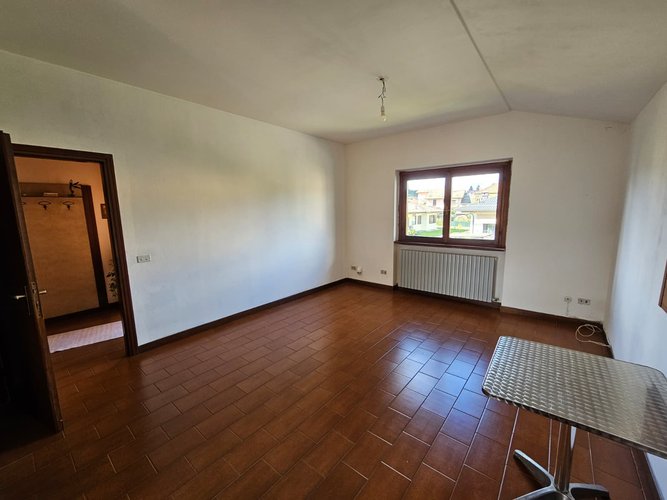 Semi-centrale - 20/25 Cucciago