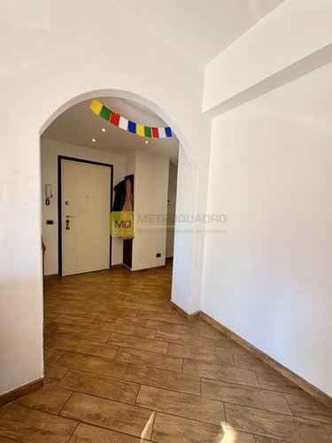 Lecco – Zona San Giovanni, proponiamo in vendita un ampio bilocale di 65 mq Lecco