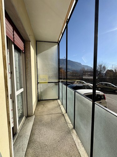 Lecco – Zona San Giovanni, proponiamo in vendita un ampio bilocale di 65 mq Lecco