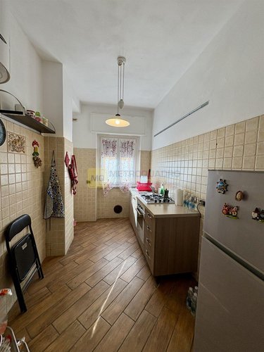 Lecco – Zona San Giovanni, proponiamo in vendita un ampio bilocale di 65 mq Lecco