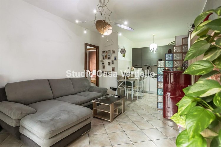 Trilocale con giardino, box e cantina – Ottimo affare in residence recente! Ciserano