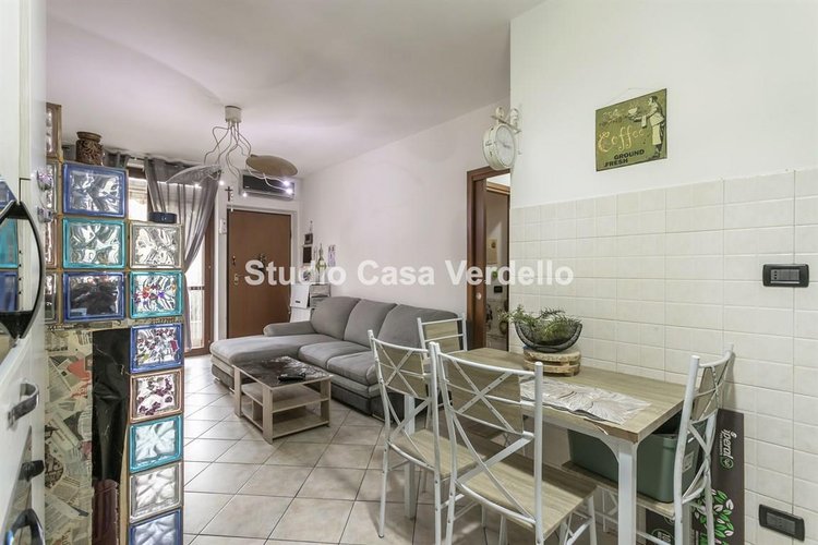 Trilocale con giardino, box e cantina – Ottimo affare in residence recente! Ciserano