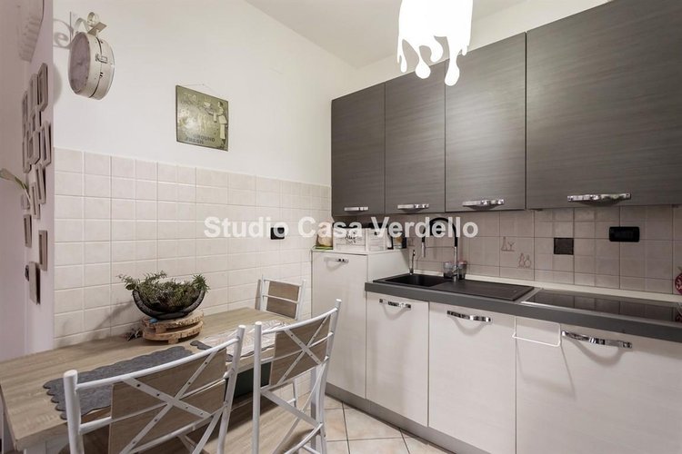 Trilocale con giardino, box e cantina – Ottimo affare in residence recente! Ciserano