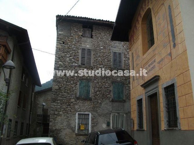 Studio Casa propone Casa a Zogno Zogno