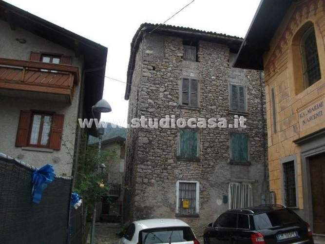 Studio Casa propone Casa a Zogno Zogno