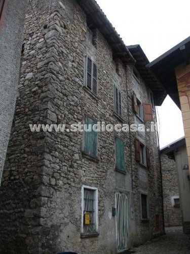 Studio Casa propone Casa a Zogno Zogno