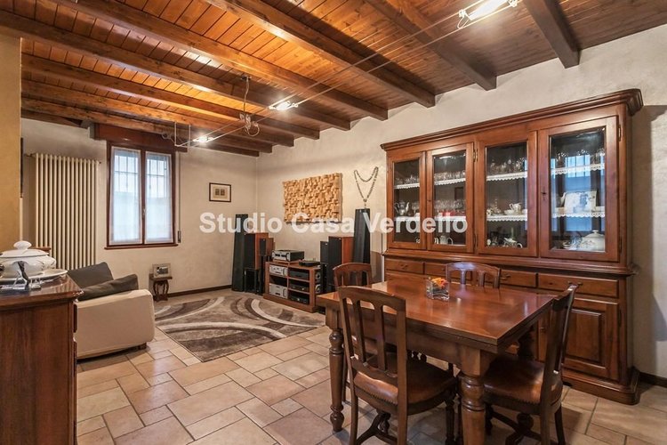 Casa indipendente ristrutturata nel cuore di Castel Rozzone – €157.000 Castel Rozzone