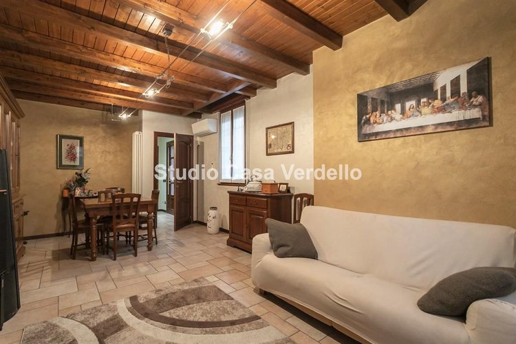 Casa indipendente ristrutturata nel cuore di Castel Rozzone – €157.000 Castel Rozzone