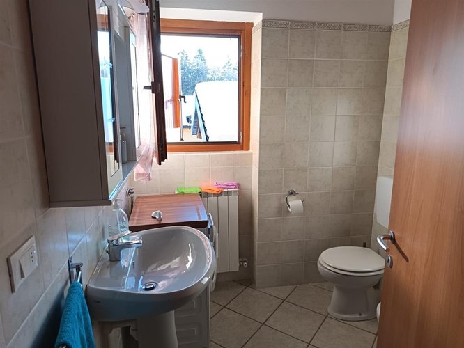 Serina, meravigliosa mansarda con box auto Serina