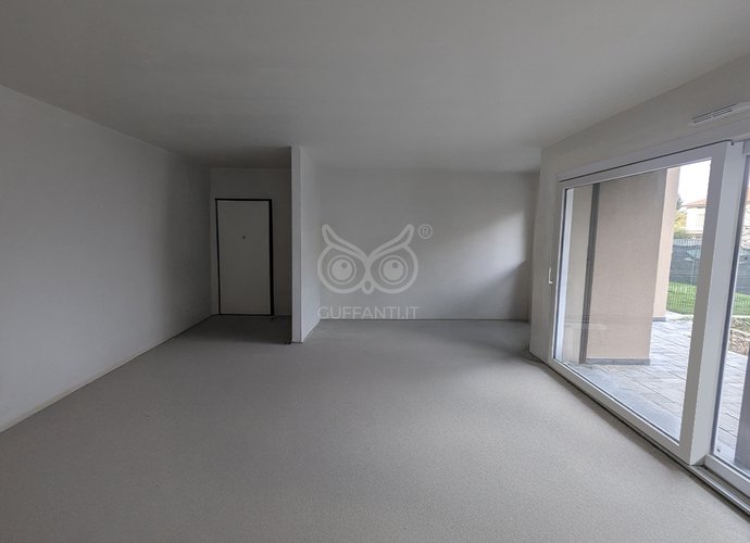 Trilocale a Piano Terra in Lomazzo Lomazzo