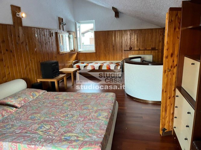 IN POSIZIONE PANORAMICA! Taleggio