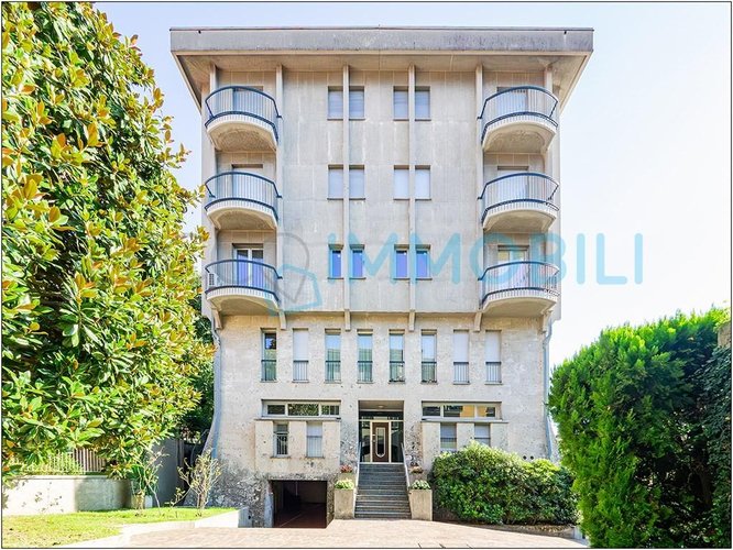 TRILOCALE CON VISTA Lecco