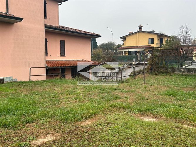 VILLA immersa nel verde con ampi spazi per voi e la vostra famiglia? Lurano