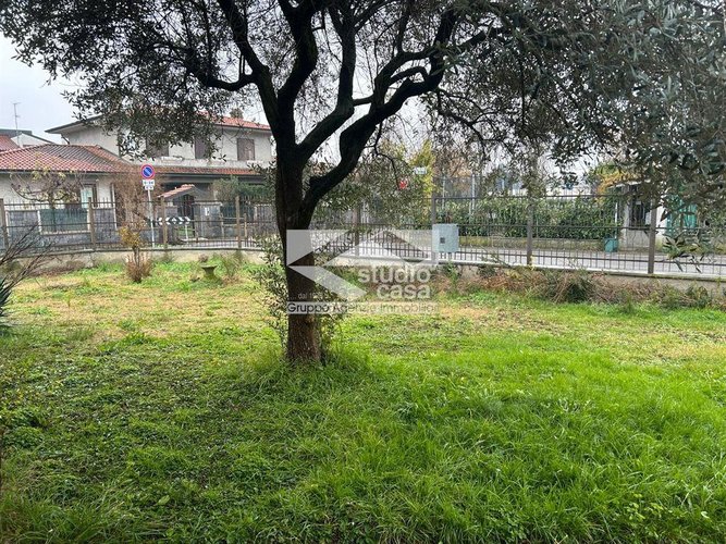 VILLA immersa nel verde con ampi spazi per voi e la vostra famiglia? Lurano