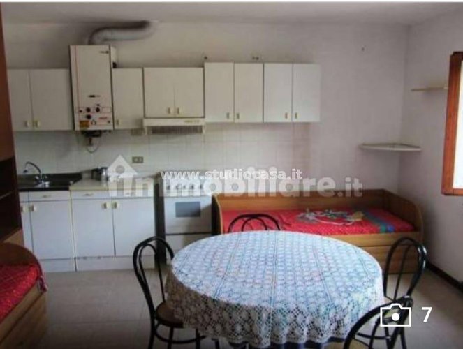 IN ZONA TRANQUILLA E SOLEGGIATA! Algua