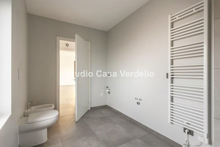 PRIMO ED ULTIMO PIANO – INDIPENDENZA TOTALE – ZERO SPESE Ciserano