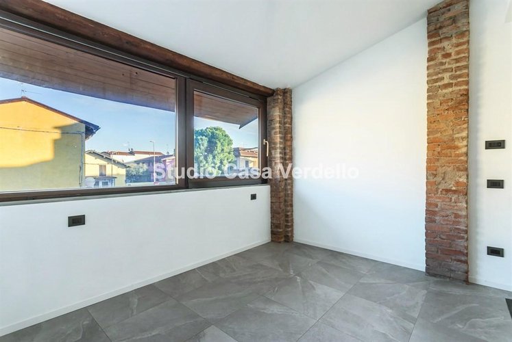 Bilocale indipendente su due livelli – ideale per single o giovani coppie Ciserano