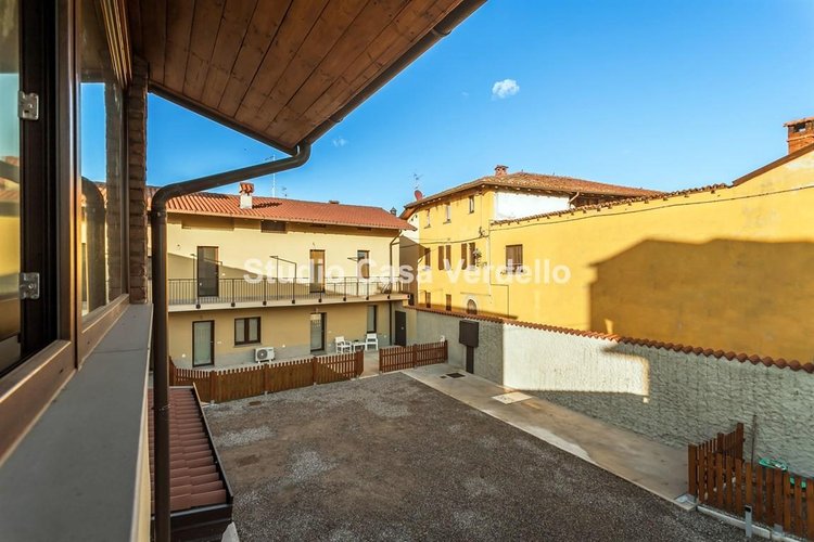 Bilocale indipendente su due livelli – ideale per single o giovani coppie Ciserano