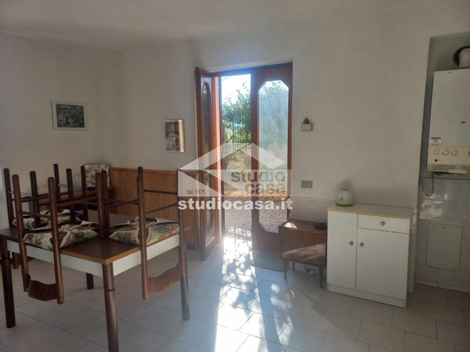 POSIZIONE TRANQUILLA E SOLEGGIATA! Algua