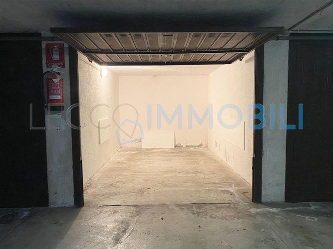 IL BOX RARO VICINO AL LAGO Abbadia Lariana