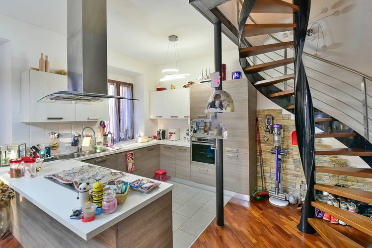 Semi-centrale 47/25 Cantù