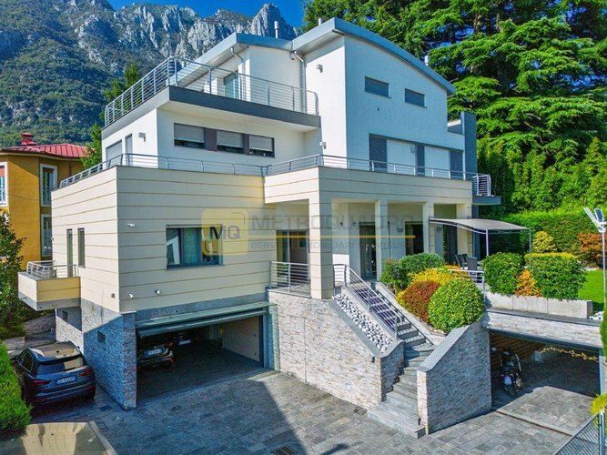 Villa 10 locali - Rif. VillaCastello1 Lecco