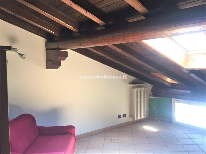 TIPO VILLETTA IN ZONA CENTALISSIMA!! Piazza Brembana