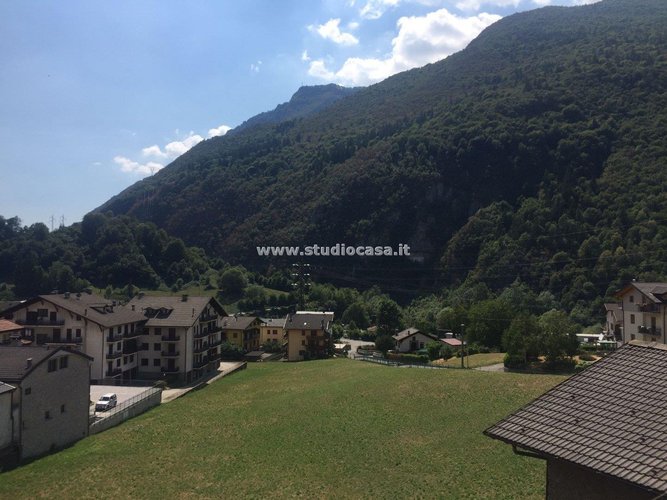 TIPO VILLETTA IN ZONA CENTALISSIMA!! Piazza Brembana