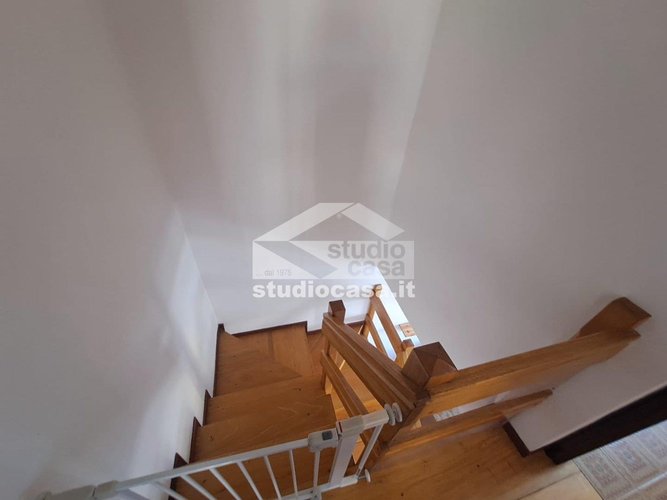 IN PIENO CENTRO!! Costa Serina