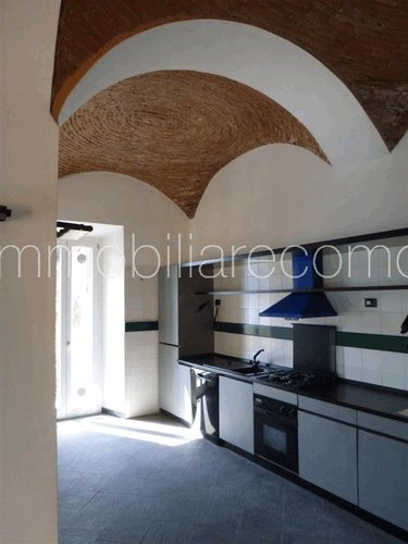 MOLTRASIO fronte lago Moltrasio