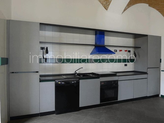 MOLTRASIO fronte lago Moltrasio