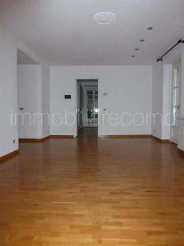 APPARTAMENTO PIAZZA DEL POPOLO Como