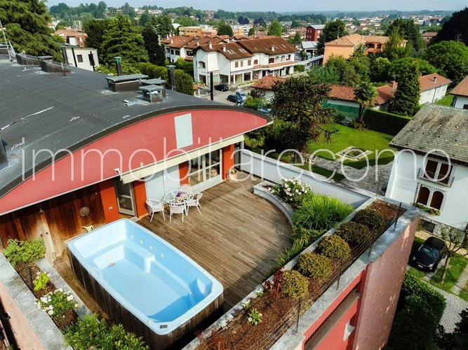 Attico 7 locali - Rif. 116340 Appiano Gentile