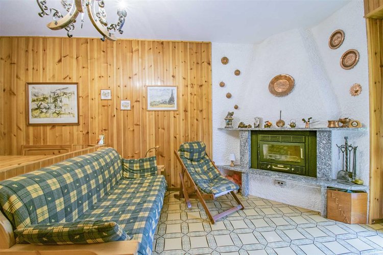 Foppolo, accogliente bilocale con cantina e posto auto Foppolo