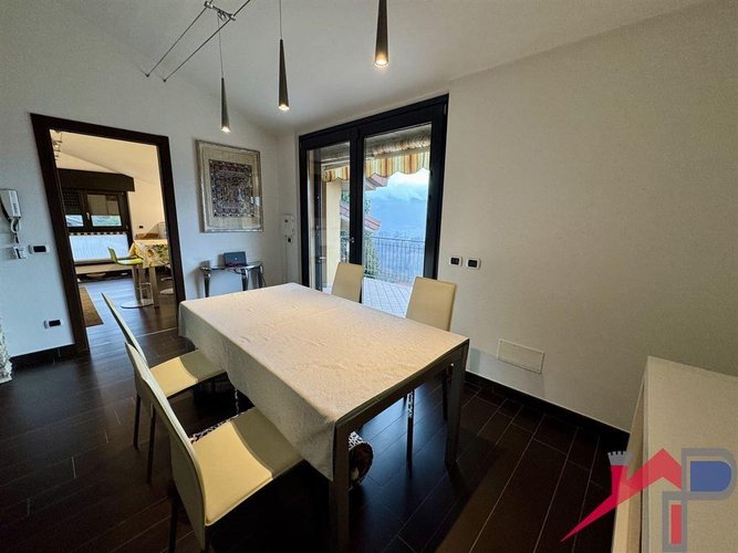 Trilocale ristrutturato Caprino Bergamasco