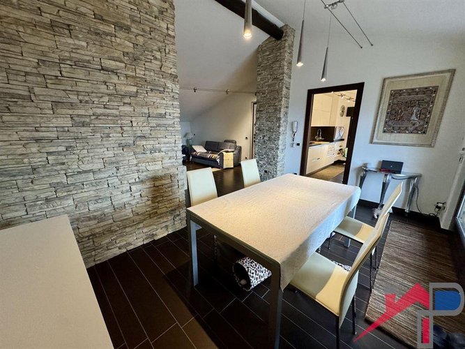 Trilocale ristrutturato Caprino Bergamasco