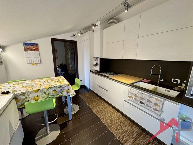 Trilocale ristrutturato Caprino Bergamasco