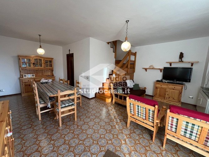 IN PIENO CENTRO!! Costa Serina