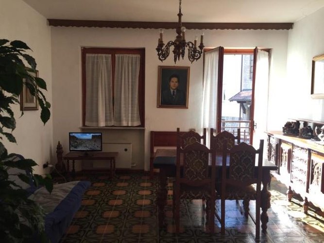 CENTRALINISSIMO E SERVITO DA TUTTO! Zogno