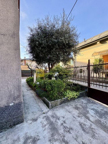 Appartamento 5 locali - Rif. Chiuso250 Lecco