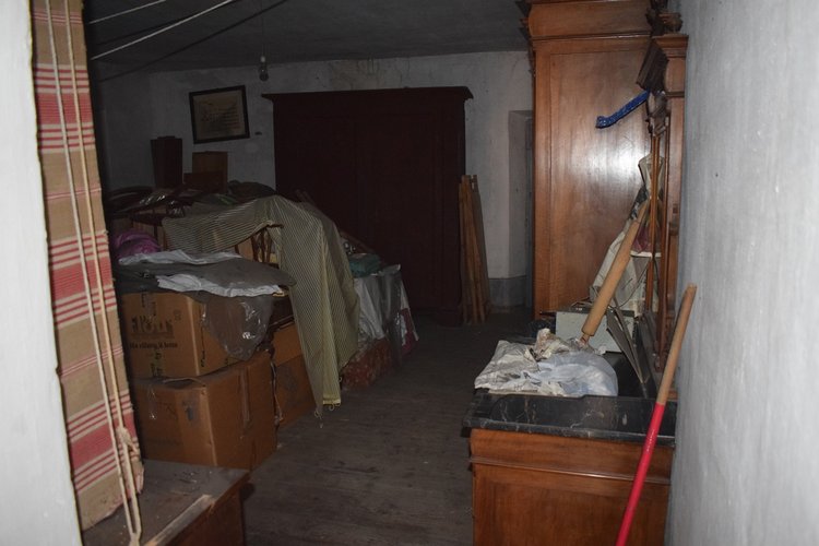 Serina centro storico, ai piedi della Mole del Monte Alben, indipendente fabbricato storico Serina