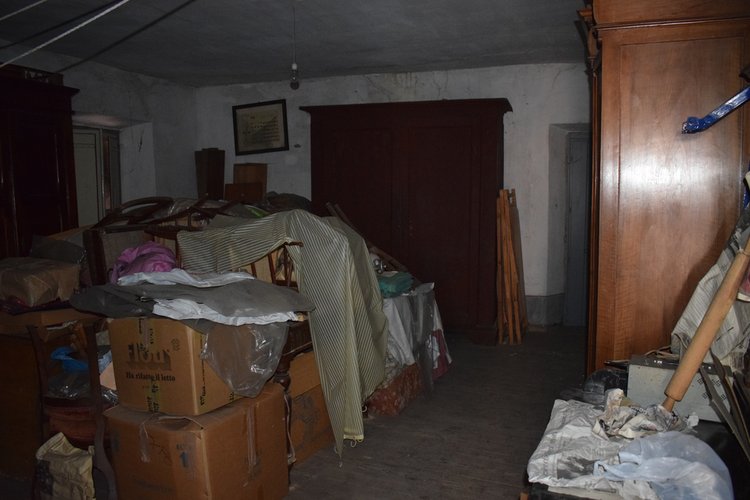 Serina centro storico, ai piedi della Mole del Monte Alben, indipendente fabbricato storico Serina