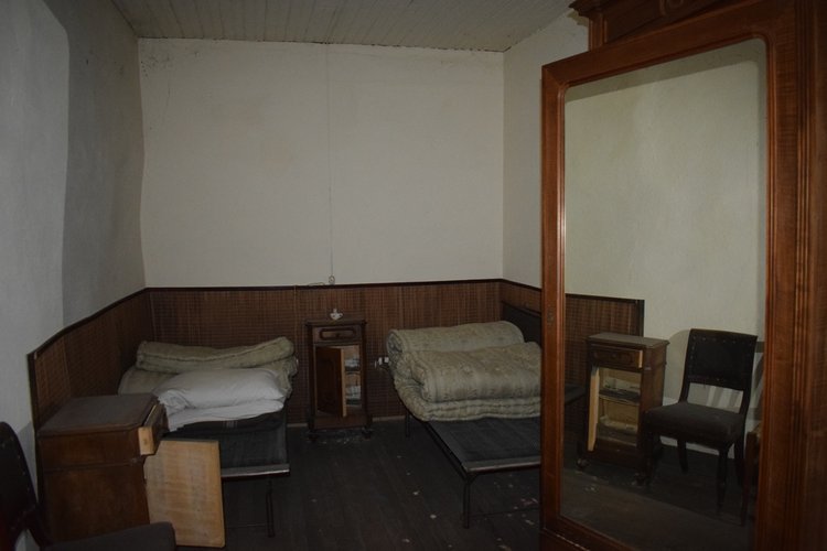 Serina centro storico, ai piedi della Mole del Monte Alben, indipendente fabbricato storico Serina