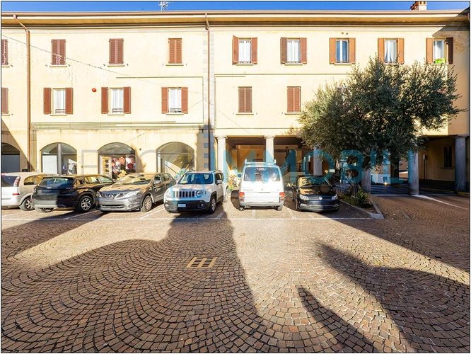 LA CASA CHE FA LUCE Galbiate