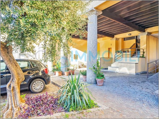 LA CASA CHE FA LUCE Galbiate